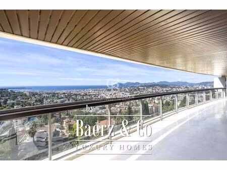 penthouse de luxe de 3 chambres en vente 06110  le cannet  alpes-maritimes  provence-alpes