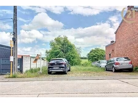 terrain à bâtir de 6 43 ares dans quartier calme