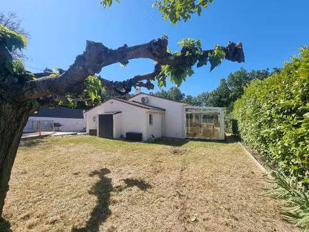 maison t4/5 plain-pied 109 m2 + annexe de 23 m2 + piscine