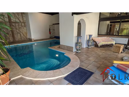 ancien presbytère avec piscine  dépendances (app f1  atelier