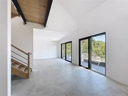 duplex neuf : 3 chambres de 140m²