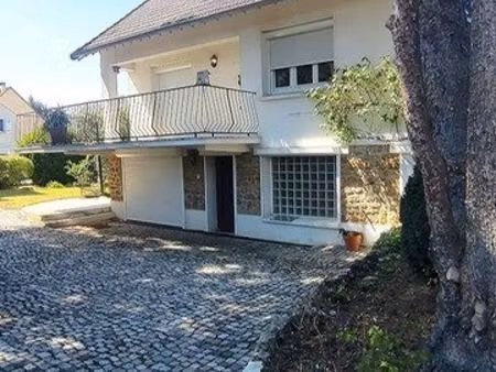 grande maison de familiale idealemement placee