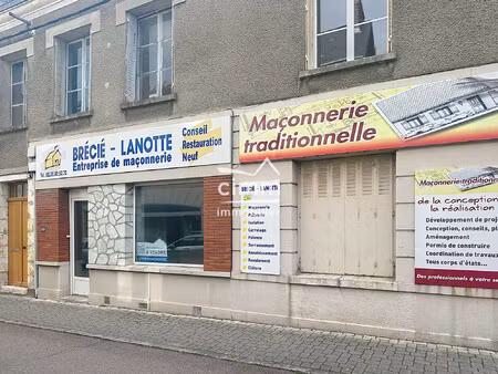 bureau avec appartement à rénover