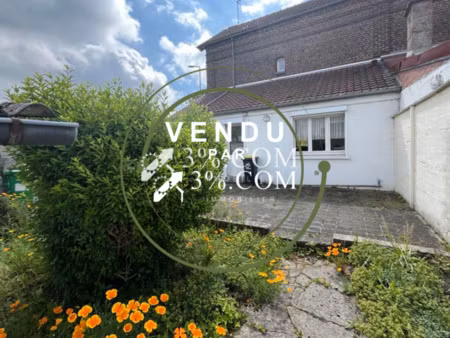 maison semi individuelle beau potentiel!