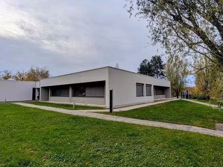 bureau prestigieux de 394 m2 en vente - saint-apollinaire  france