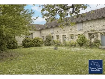 propriété à vendre à noyers