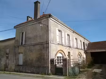 vente maison 9 pièces 145 m² burie (17770)