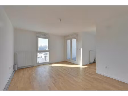 vente appartement 2 pièces  48.81m²  romainville