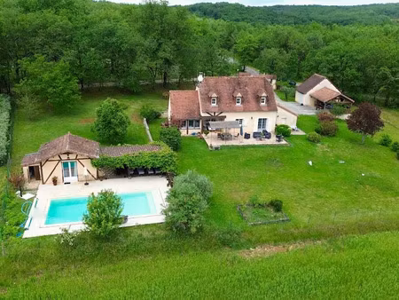 vente maison 7 pièces 137 m² à cazillac (46600)  314 000 €