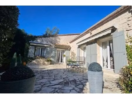 maison de luxe en vente à meursac  nouvelle-aquitaine