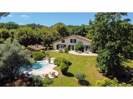 maison de luxe de 6 pièces en vente à sainte-marie-de-gosse  nouvelle-aquitaine