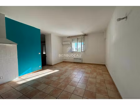 location appartement 2 pièces 57 m² à carpentras (84200)