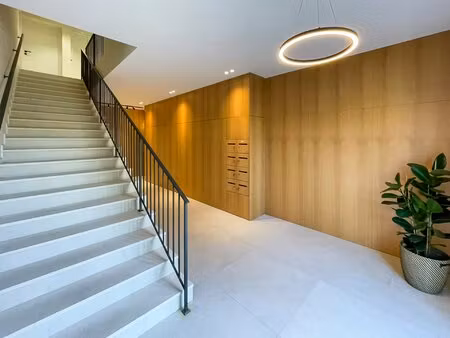 immeuble r+2 meublé haut standing avec ascenseur – parcelle de 374 m²