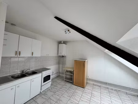 location appartement 2 pièces 35 m² à saint-quentin (02100)  465 €