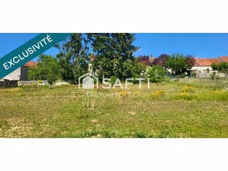 terrain constructible 1100m²