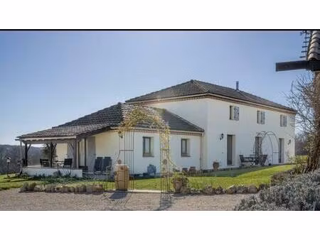 grande maison & gîte avec vue imprenable