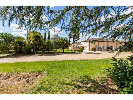 achat maison 8 pièces 296m²