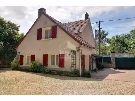 maison 130 m² à vendre à guillerval - 4 chambres - jardin - proche saclas