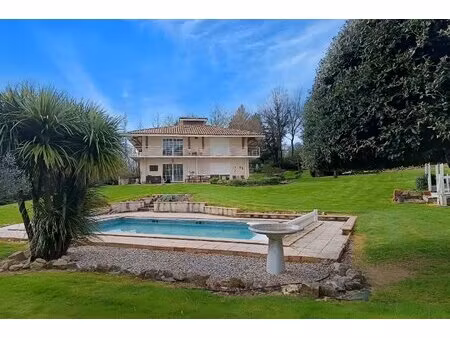 maison et dépendances