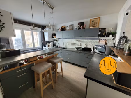 vente maison 6 pièces 138 m² à le montet (03240)  95 000 €
