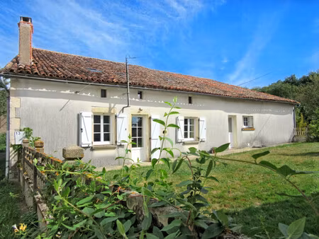 maison à vendre à saint-romain (86250) - vienne