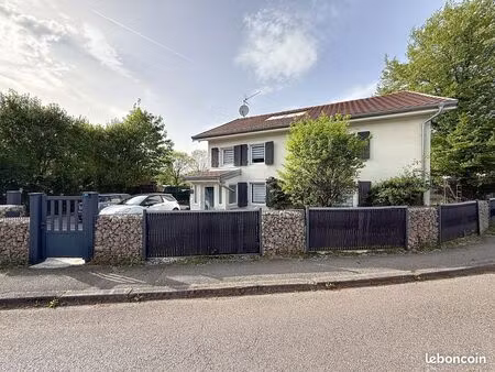 maison 5 pièces 131 m²