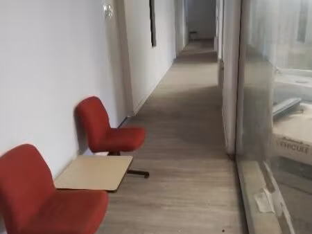 local bureaux 171 m²