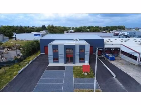 ensemble semi-industriel de 1.400m²