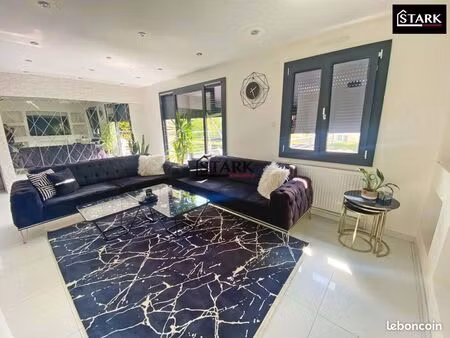 maison 6 pièces 118 m²