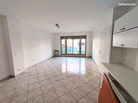 bureaux 51 m² saint-maur-des-fossés