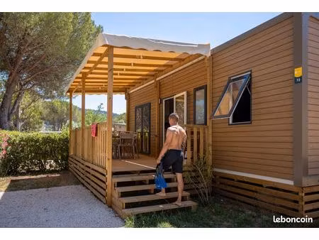 mobil-home neuf - modèle irm 2024 - climatisé  tout équipé  avec terrasse  dans camping 3*