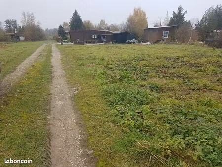 terrain a construire ou de loisirs