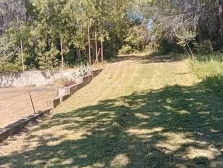 terrain arboré constructible et viabilisé à crespian 30260