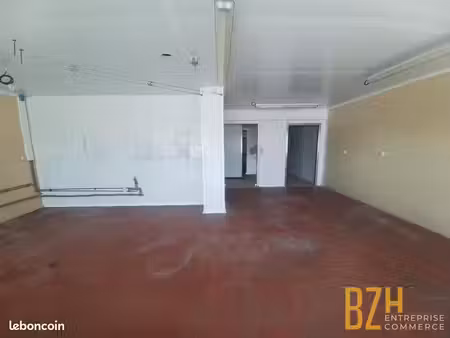 local commercial 70 m² ploemeur