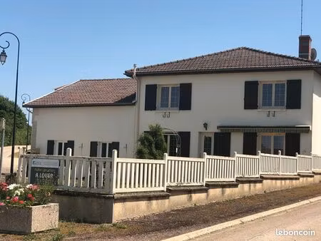 maison de village 7 pièces 195 m²