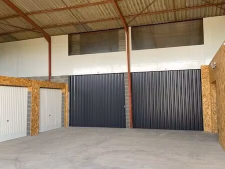 locaux professionnels et boxs a louer auch