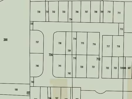 vend terrains sur redessan. 300 m² et 311 m²