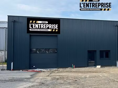 entrepôt 151 m² gouesnou