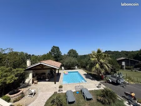 maison 6 pièces 170 m²