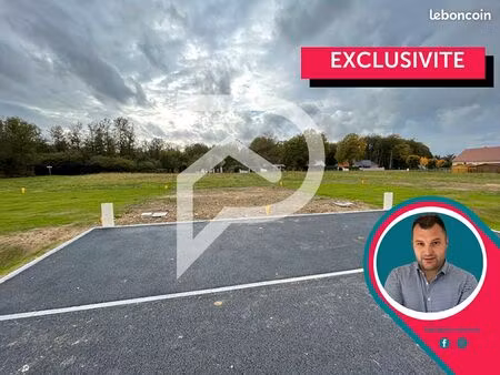 terrain 700 m² cierrey