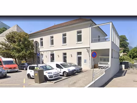 vente locaux professionnels 148 m² à sassenage (38360)  192 500 €