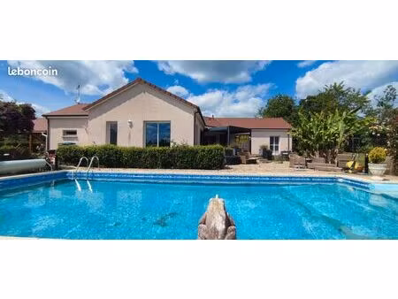 villa 6 pièces 140 m²