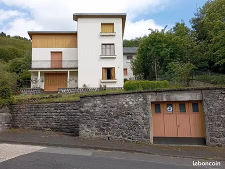 propriété 8 pièces 163 m²