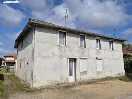 immeuble 8 pièces 162 m²