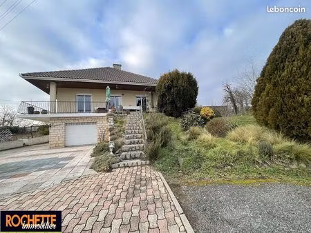 maison 6 pièces 174 m²