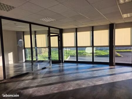 bureaux  entrepôt 660 m² aytre
