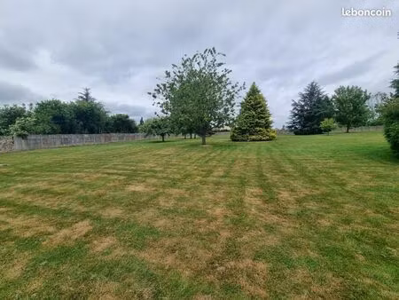 terrain 4 376 m² bussieres