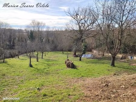 terrain 2 976 m² provins