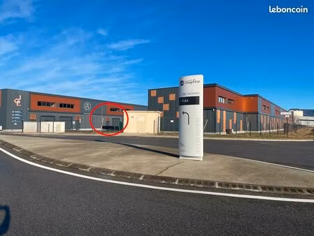 local d'activite a louer ideal stockage + bureau amenage