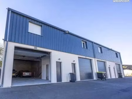 local 95 m² ozoir-la-ferrière